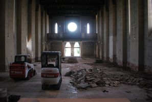 Momentaner Lichteinfall in die Kirche (Das Bild entstand im Zuge der "Fusboden-Aktion" im Juni diesen Jahres.)